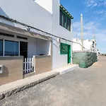 Casa Caleta De Caballo בית נופש *
